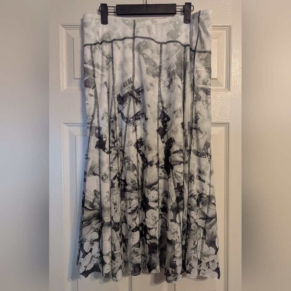 ONE WORLD Monochrome Midi Skirt NWOT